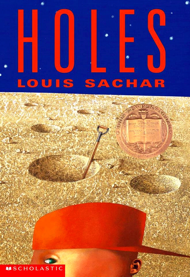 Holes media-1 -ggListing